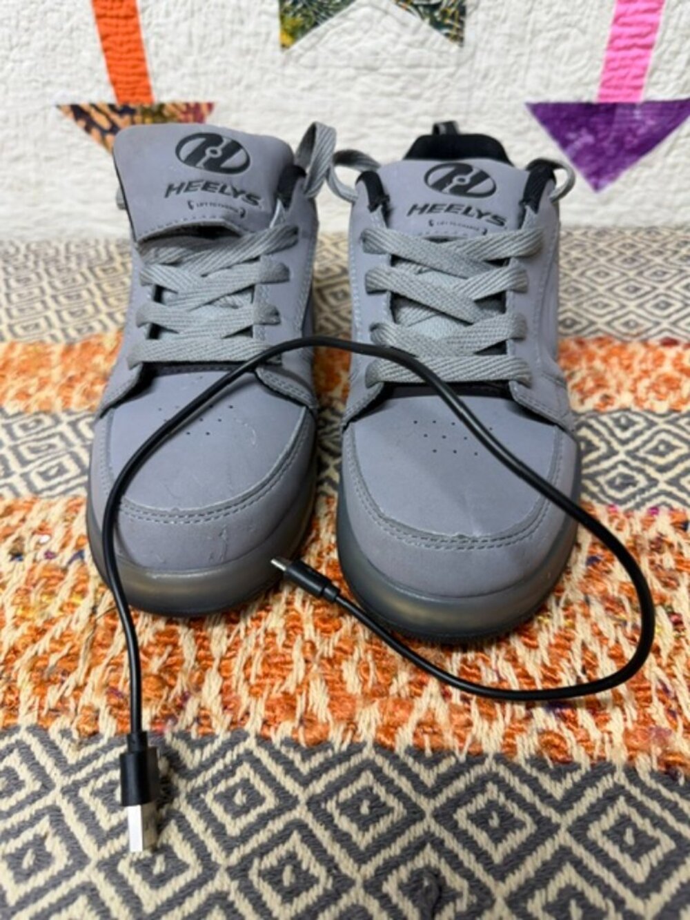 Heelys Premium 1 Light Up Shoes Youth Size 6
